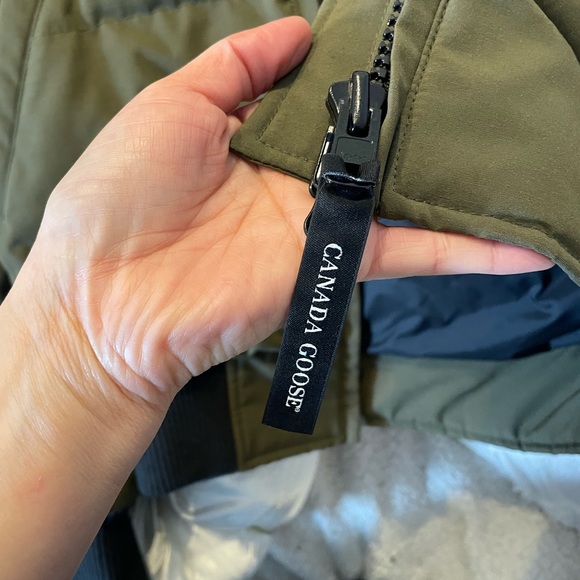 Canada Goose Savona Bomber - Picture 3 of 6